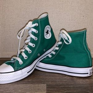 Green Chuck Taylor Converse
